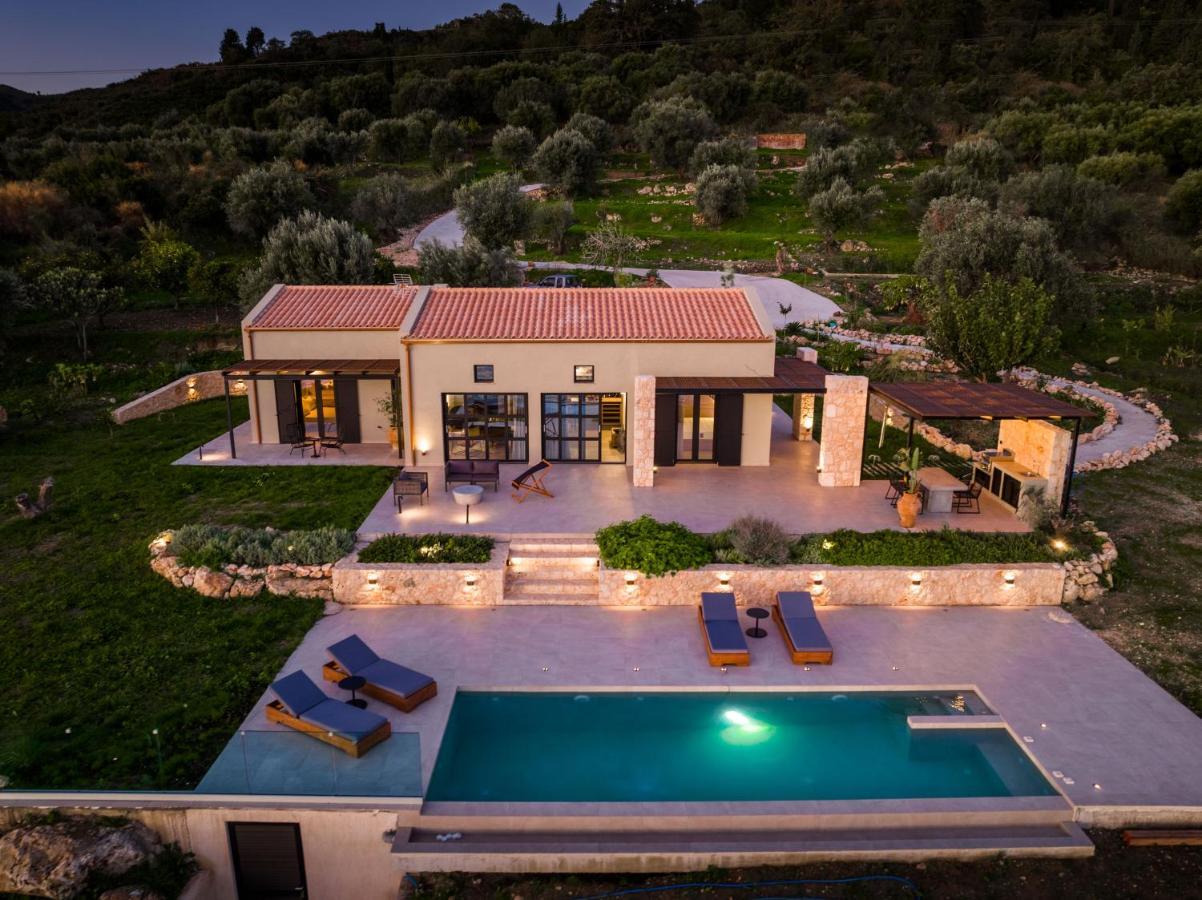 Ktima Agrapidos - Grandpa Villa Poros  Exterior photo